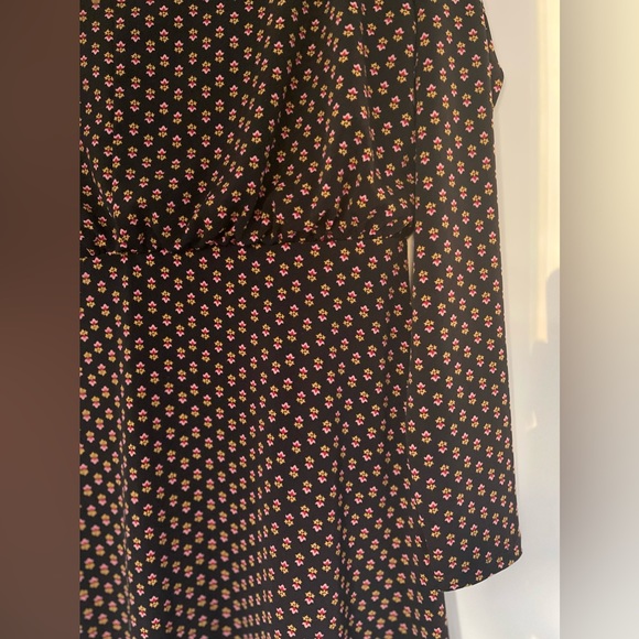 LOFT Bloom Keyhole Flounce Dress 4 - Picture 6 of 11